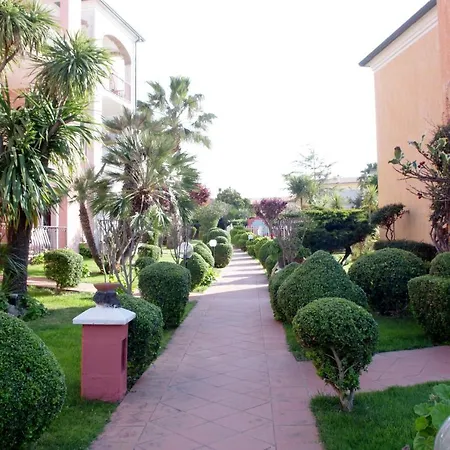 Apartmán In Con Piscina