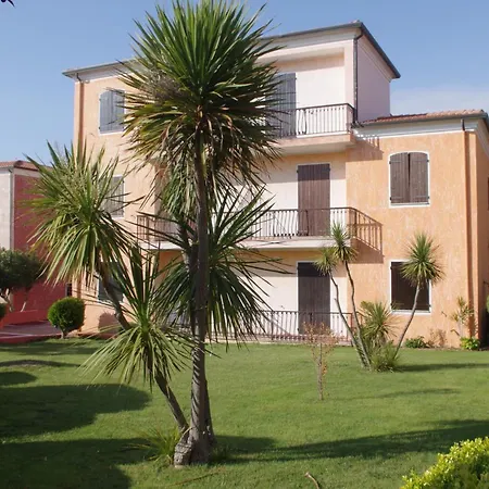 In Con Piscina Apartment